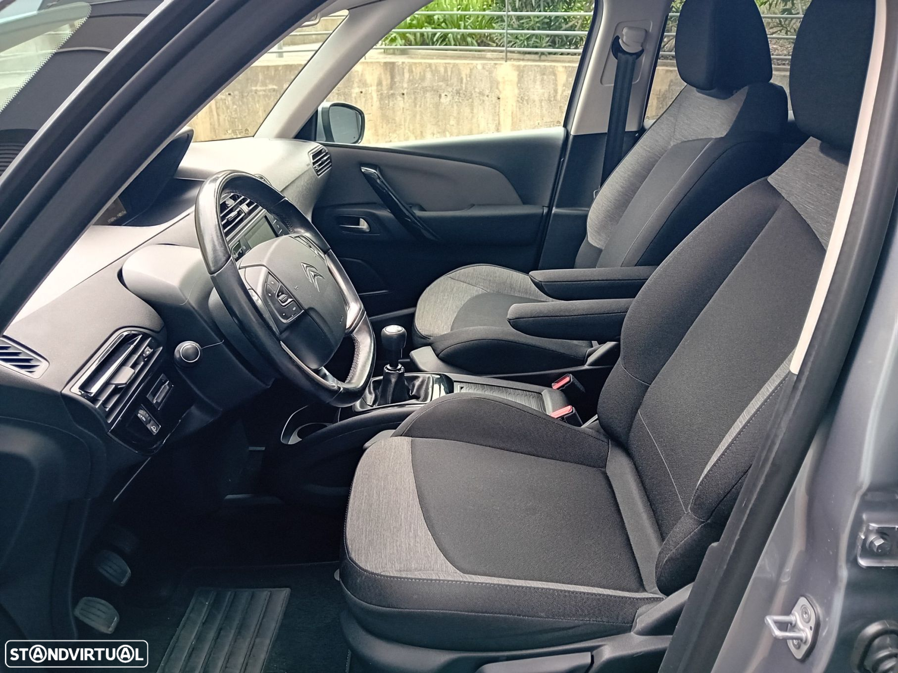 Citroën C4 Grand Picasso 1.2 PureTech Intensive J17 - 17