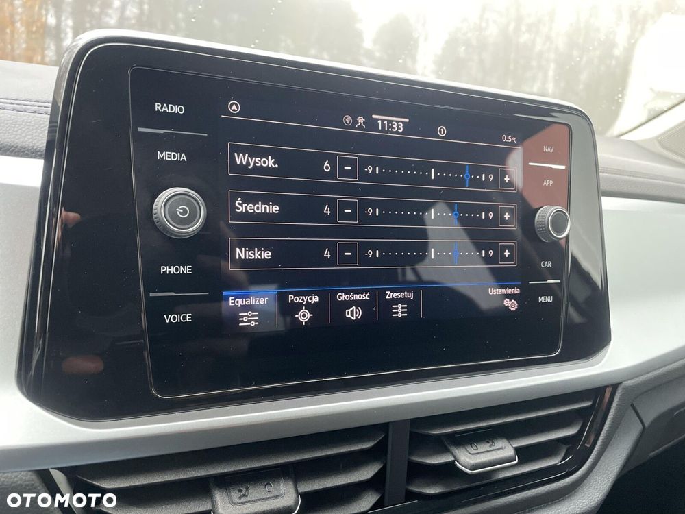 Volkswagen T-Roc - 19