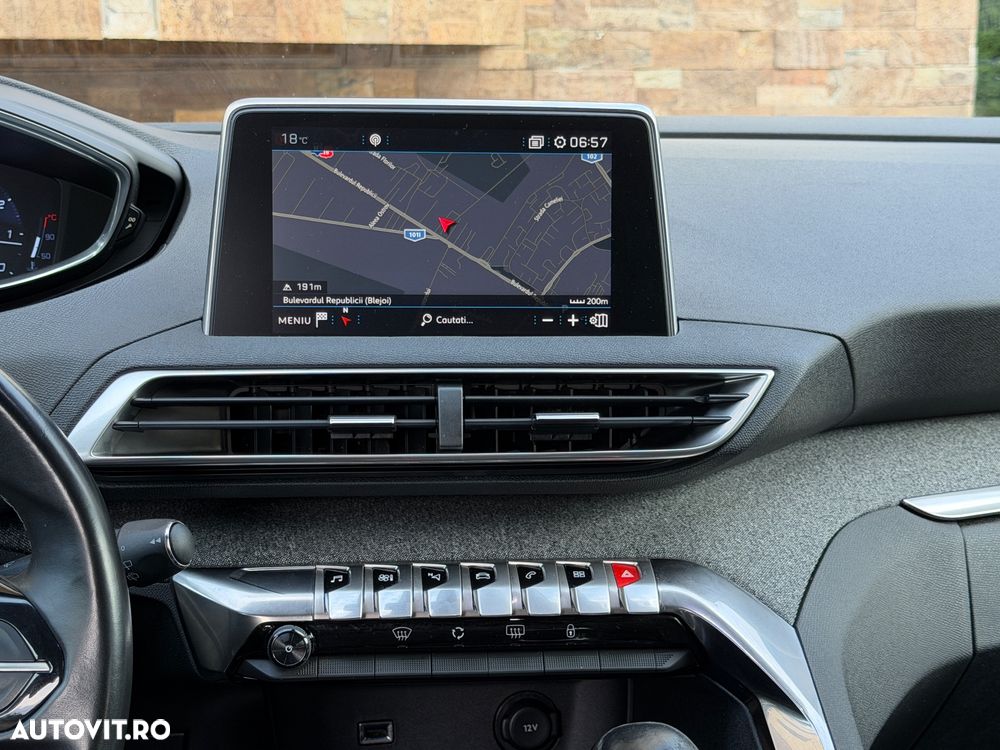 Peugeot 3008 PureTech 130 Stop & Start GPF Active Business-Paket - 13
