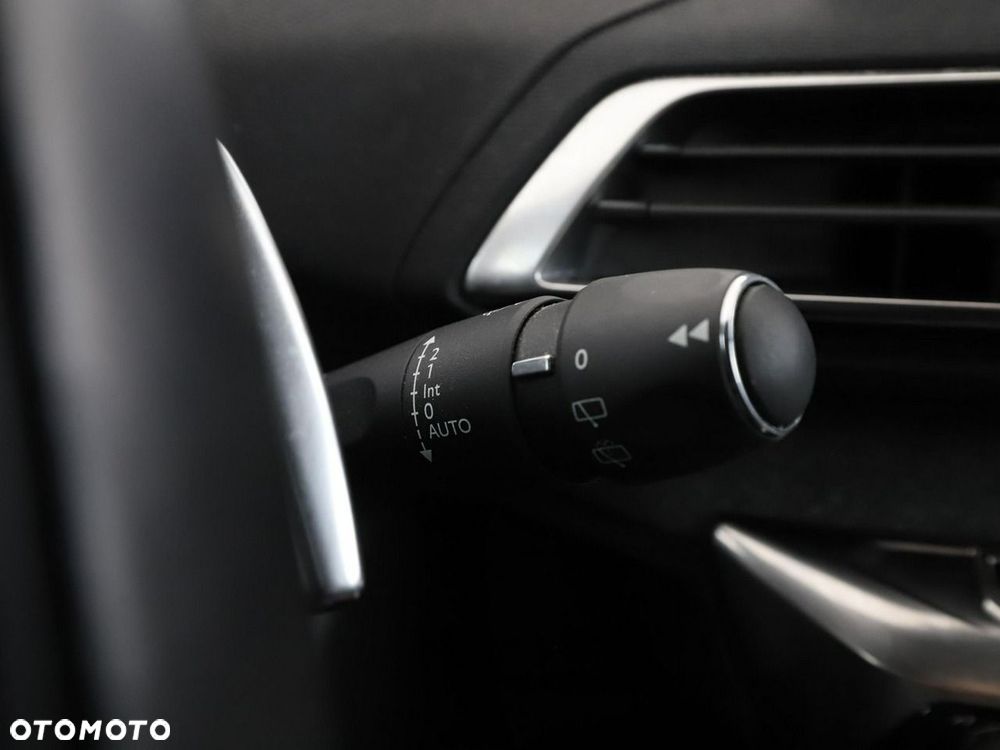 Peugeot 3008 PureTech 180 Stop & Start GPF EAT8 Allure - 36