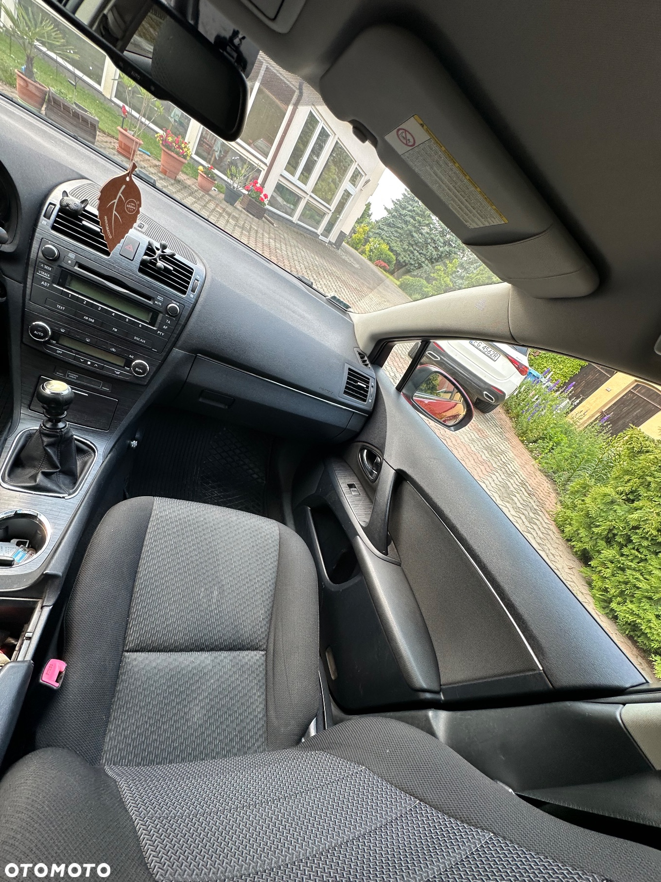 Toyota Avensis 2.0 D-4D 2010 - 15