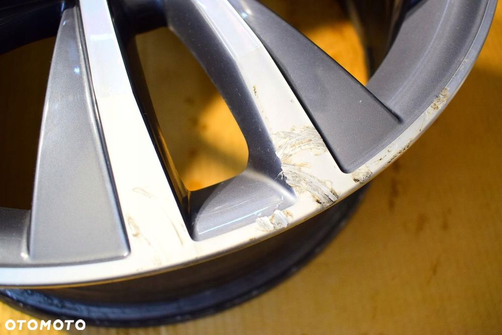 VW 18 Sharan 7N0 Nowy Model Oryginał - 2