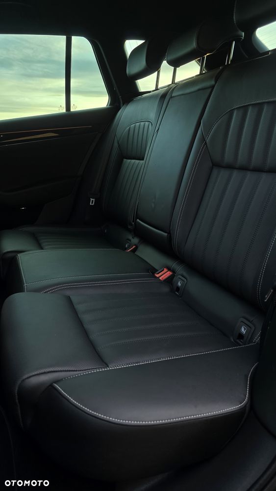 Skoda Superb 2.0 TDI DSG L&K - 13