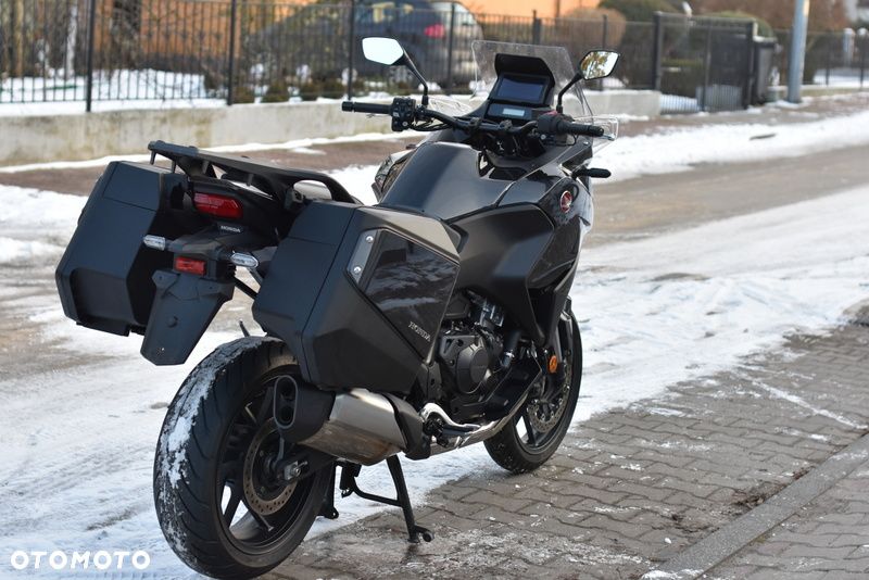 Honda NT - 12