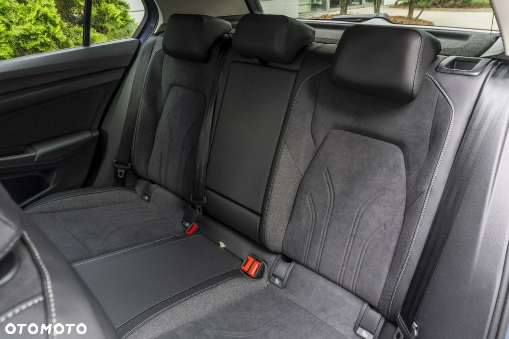 Volkswagen Golf - 20