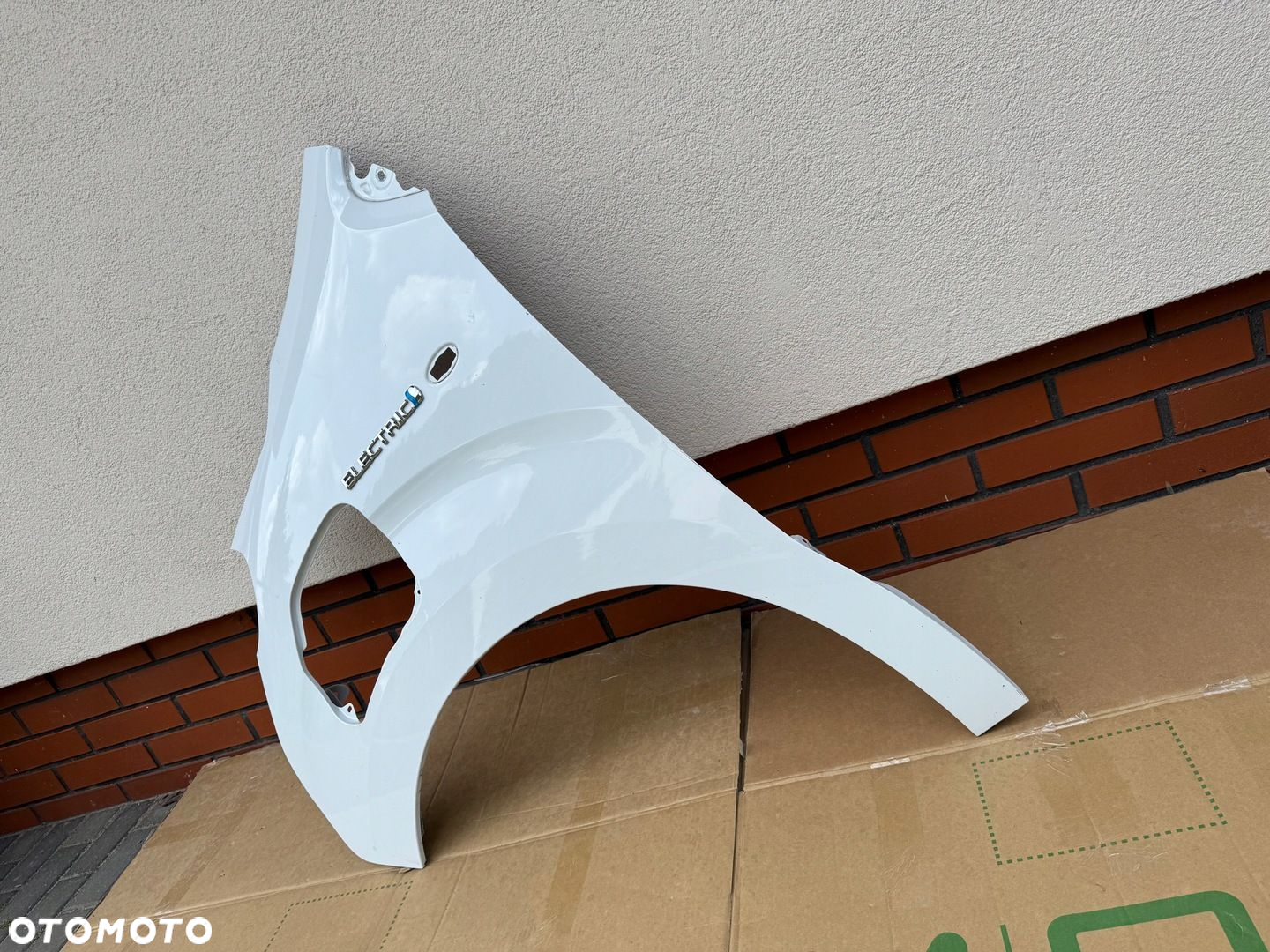 E-Jumpy III Proace Expert EV Vivaro elektryk blotnik lewy przod demontaz - 4