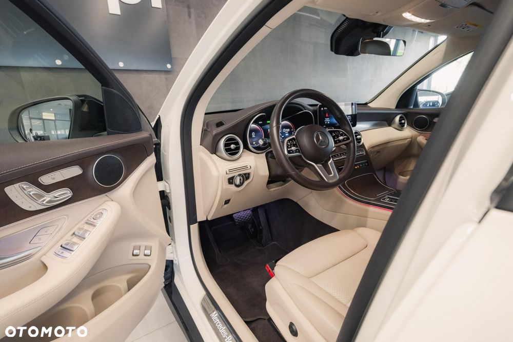 Mercedes-Benz GLC 300 e 4-Matic - 10