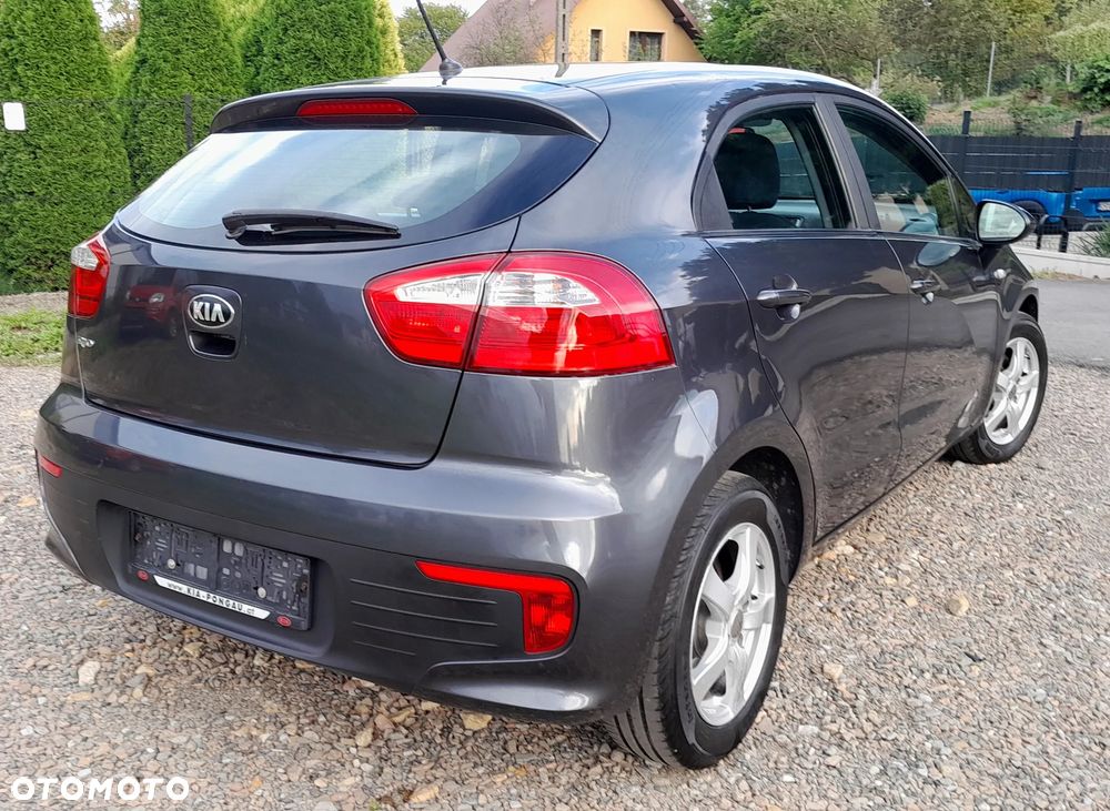 Kia Rio - 6