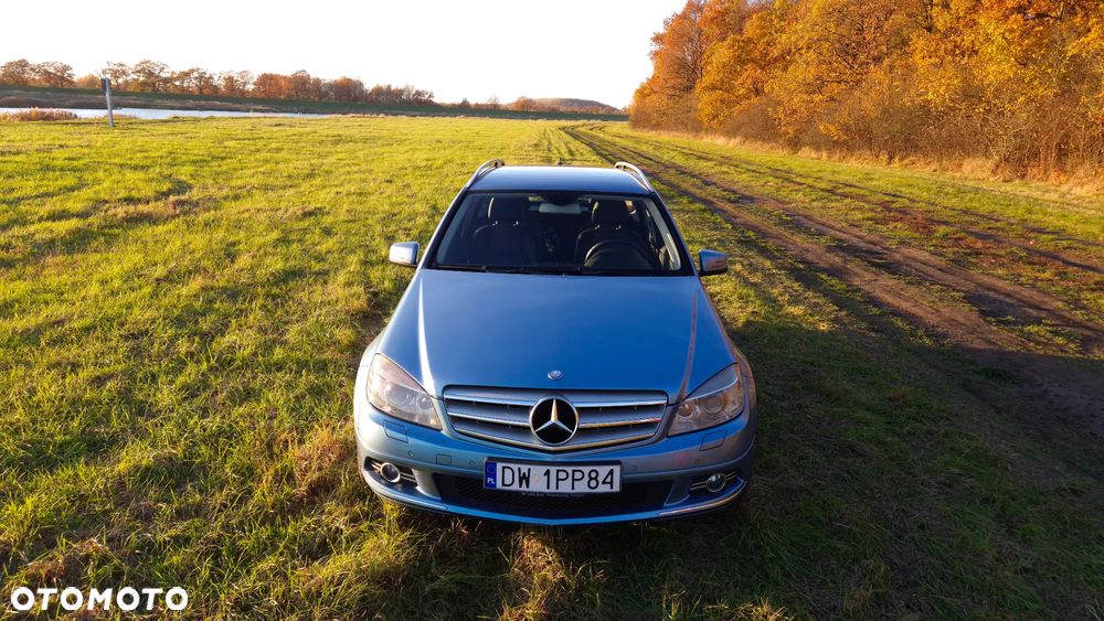 Mercedes-Benz Klasa C 250 CDI BlueEff Avantgarde - 2