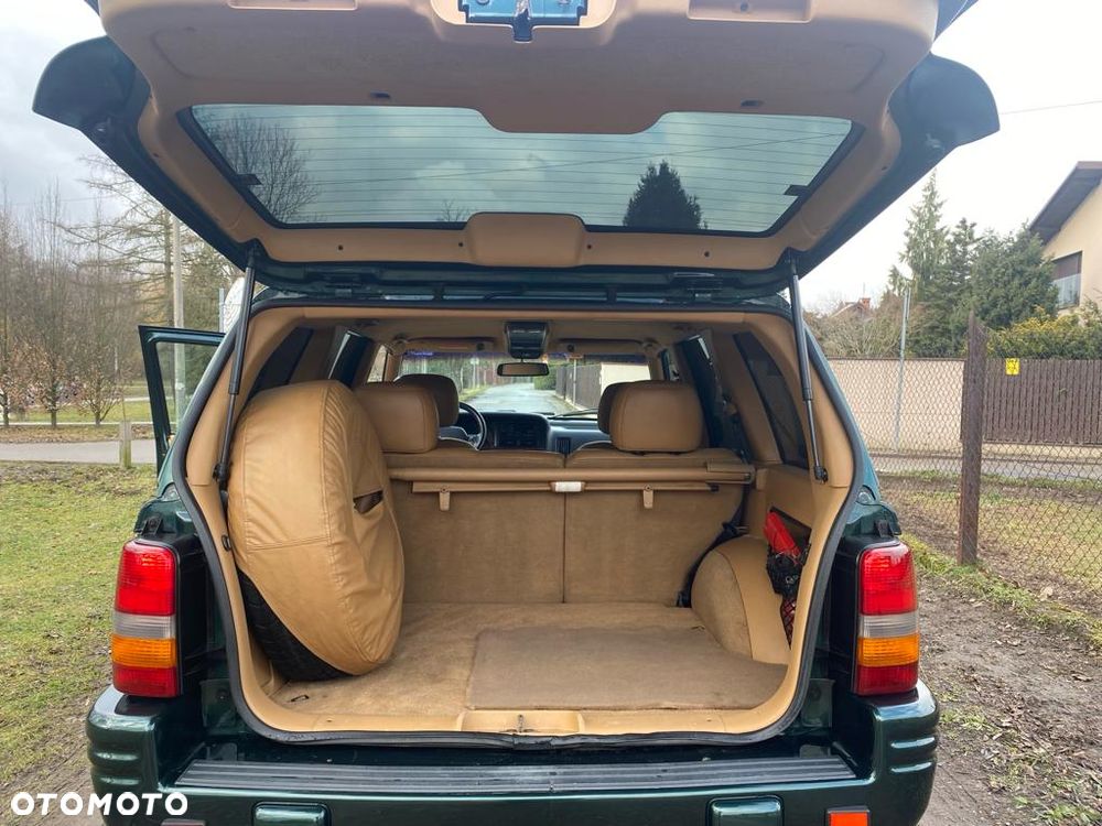 Jeep Grand Cherokee - 12