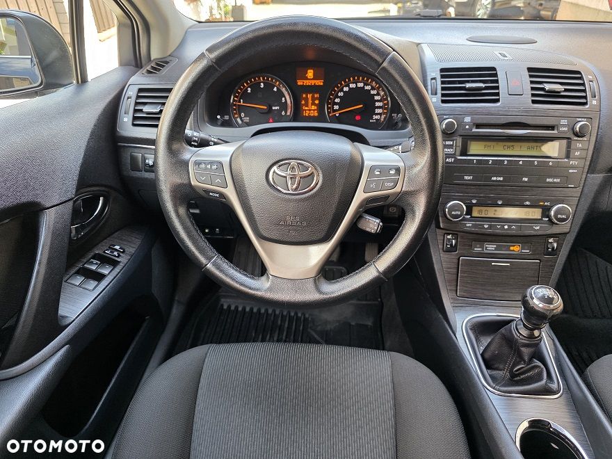 Toyota Avensis 2.0 D-4D Platinium - 21