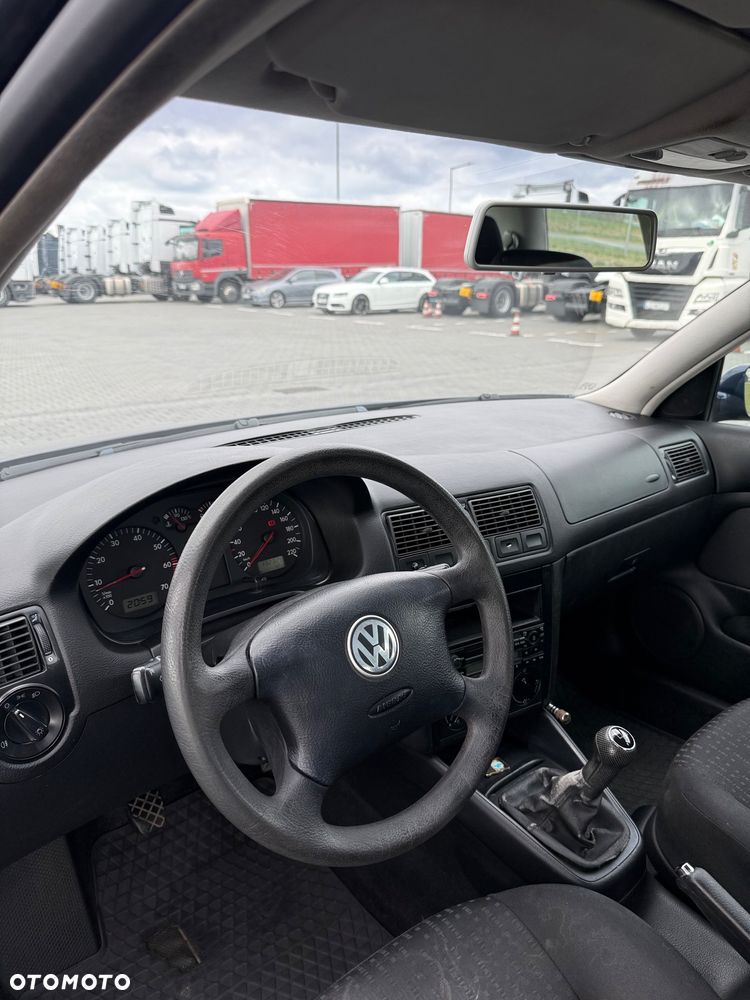 Volkswagen Golf 1.4 Q - 9