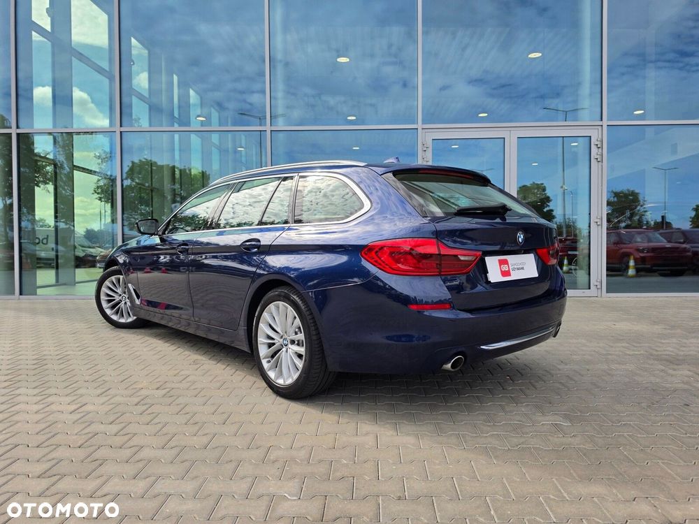 BMW Seria 5 530d Luxury Line - 4