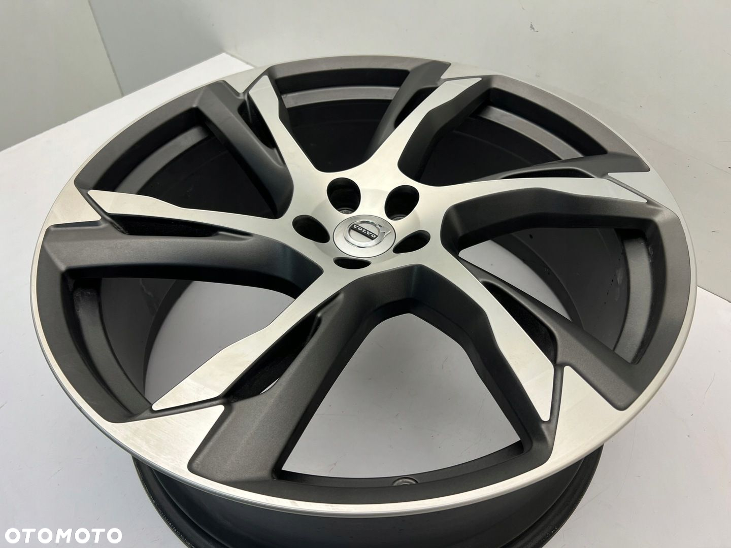 VOLVO XC90 II R-DESIGN FELGA KOŁO 9Jx22 ET38.5 5x108 N - 3