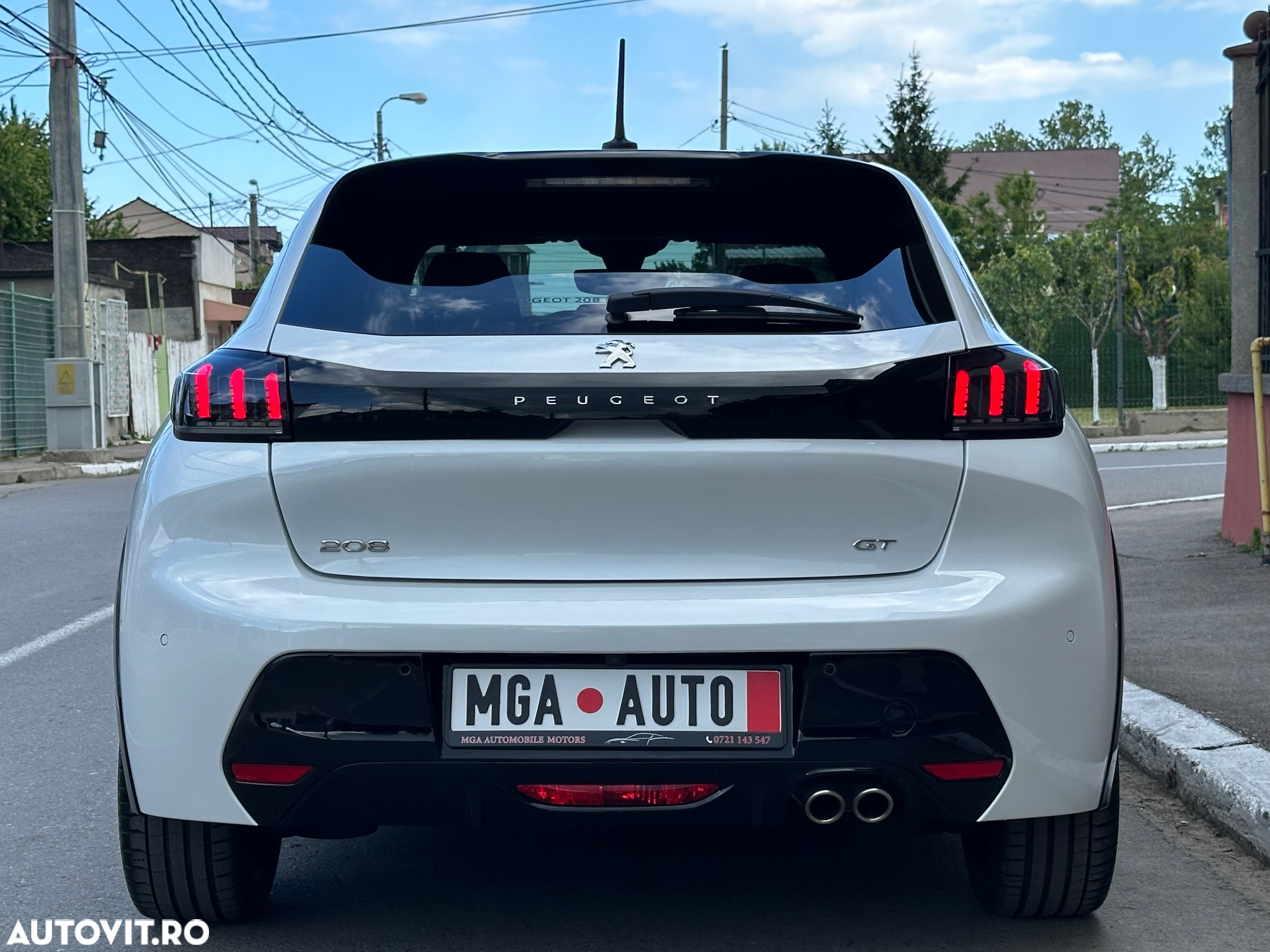 Peugeot 208 PureTech 130 EAT8 GT - 24