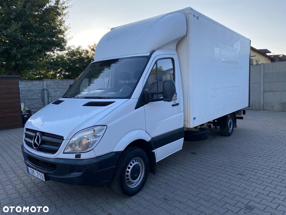 Mercedes-Benz Sprinter - 1