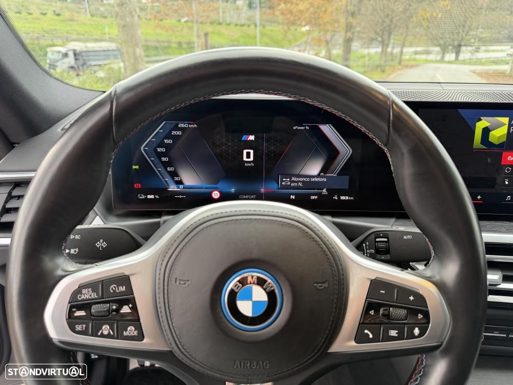 BMW i4 M50 Pack Desportivo M Pro - 26
