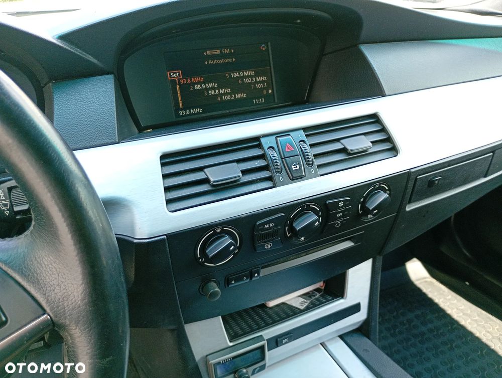 BMW Seria 5 520d - 13
