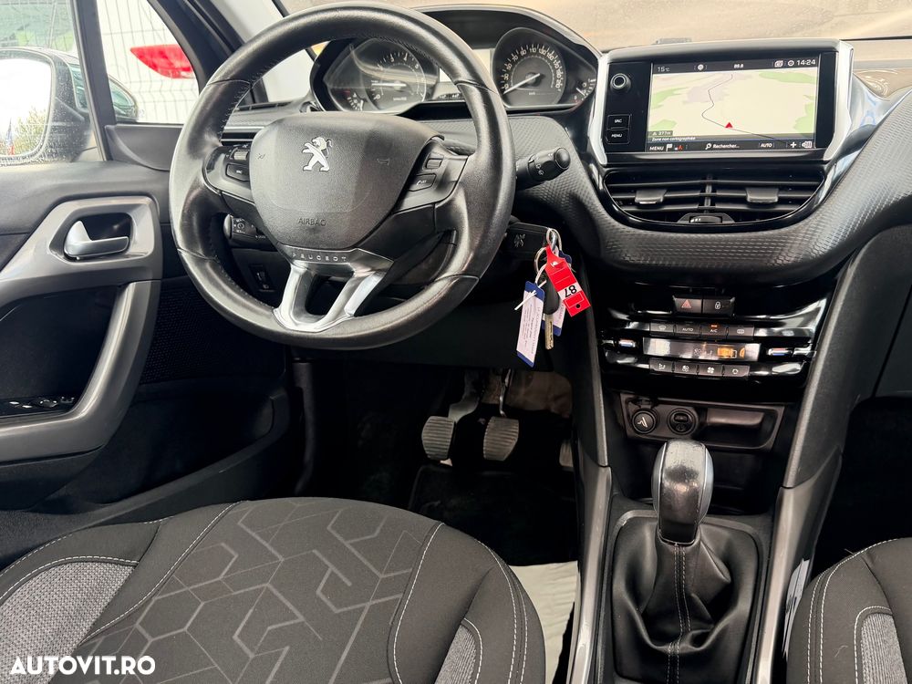 Peugeot 2008 PureTech 82 Style - 21