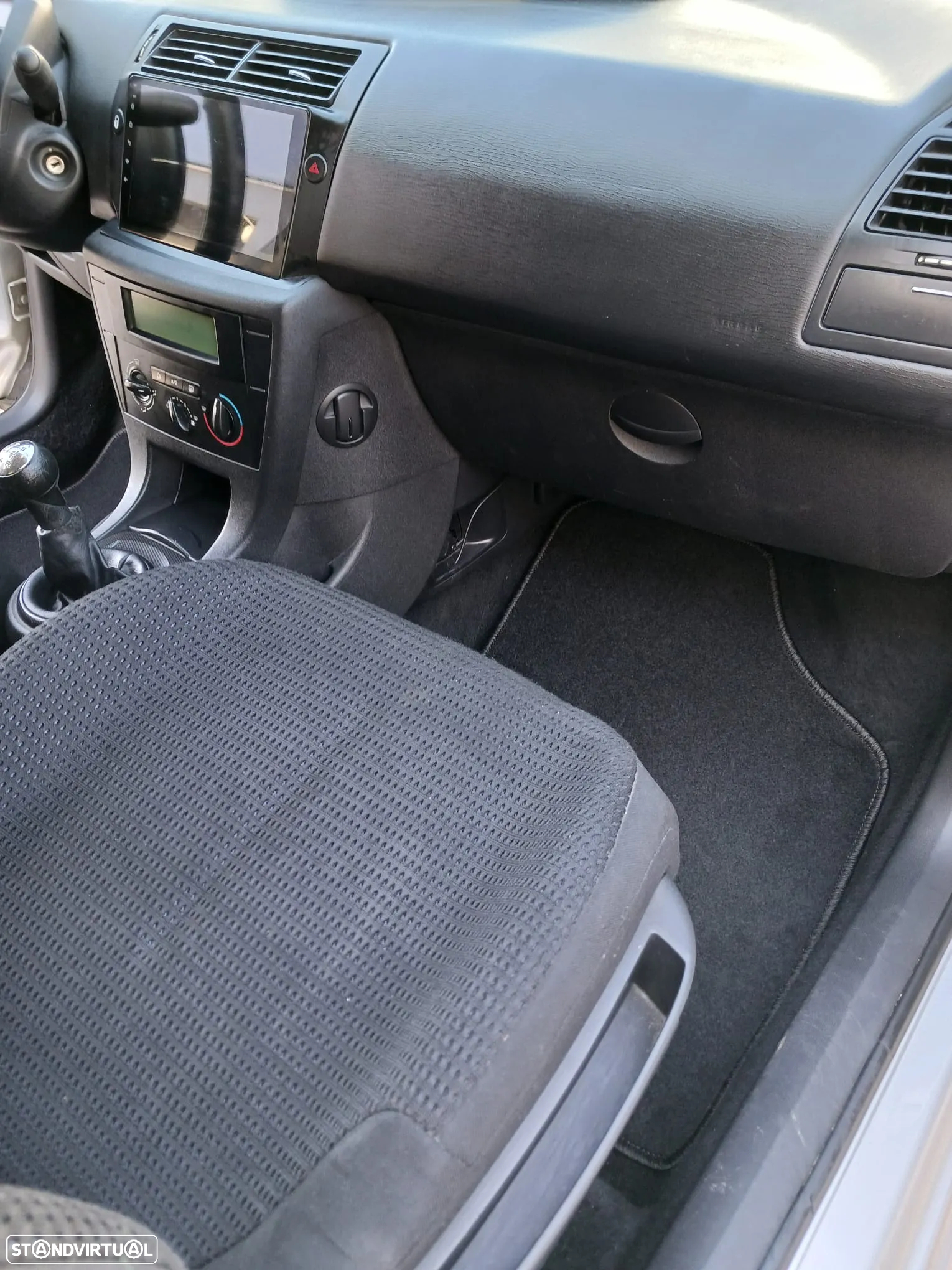 Citroën C4 1.6 HDi VTR Pack - 2