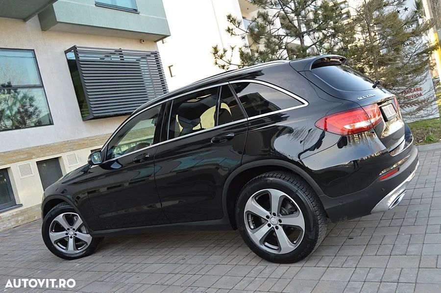 Mercedes-Benz GLC 220 d 4MATIC 9G-TRONIC - 21