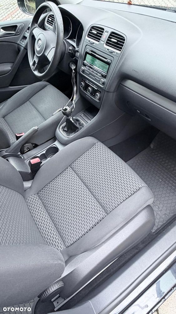 Volkswagen Golf 1.6 TDI Comfortline - 5