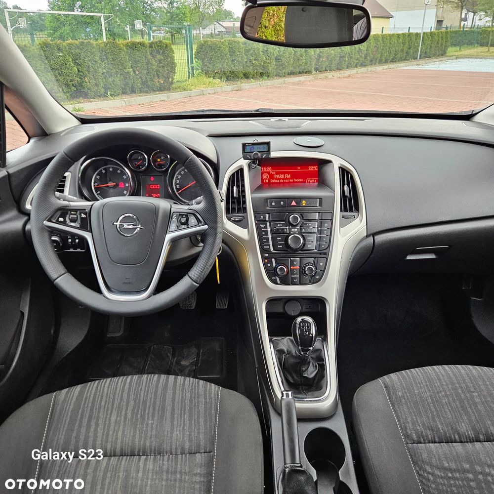Opel Astra 1.6 Design Edition - 21