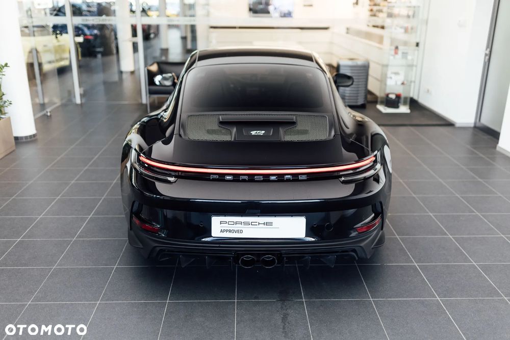 Porsche 911 GT3 Touring PDK - 15