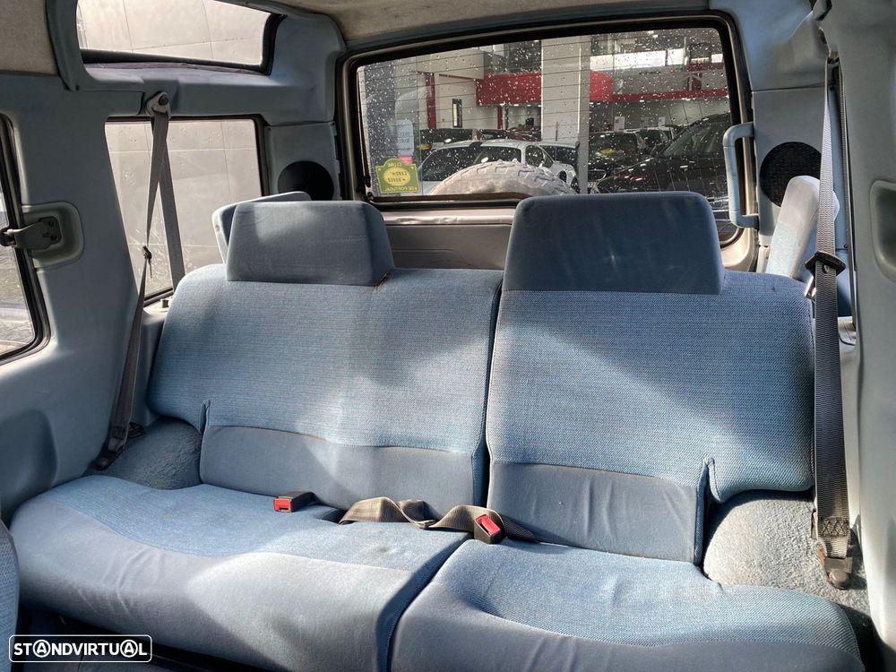 Land Rover Discovery 2.0 Style - 24