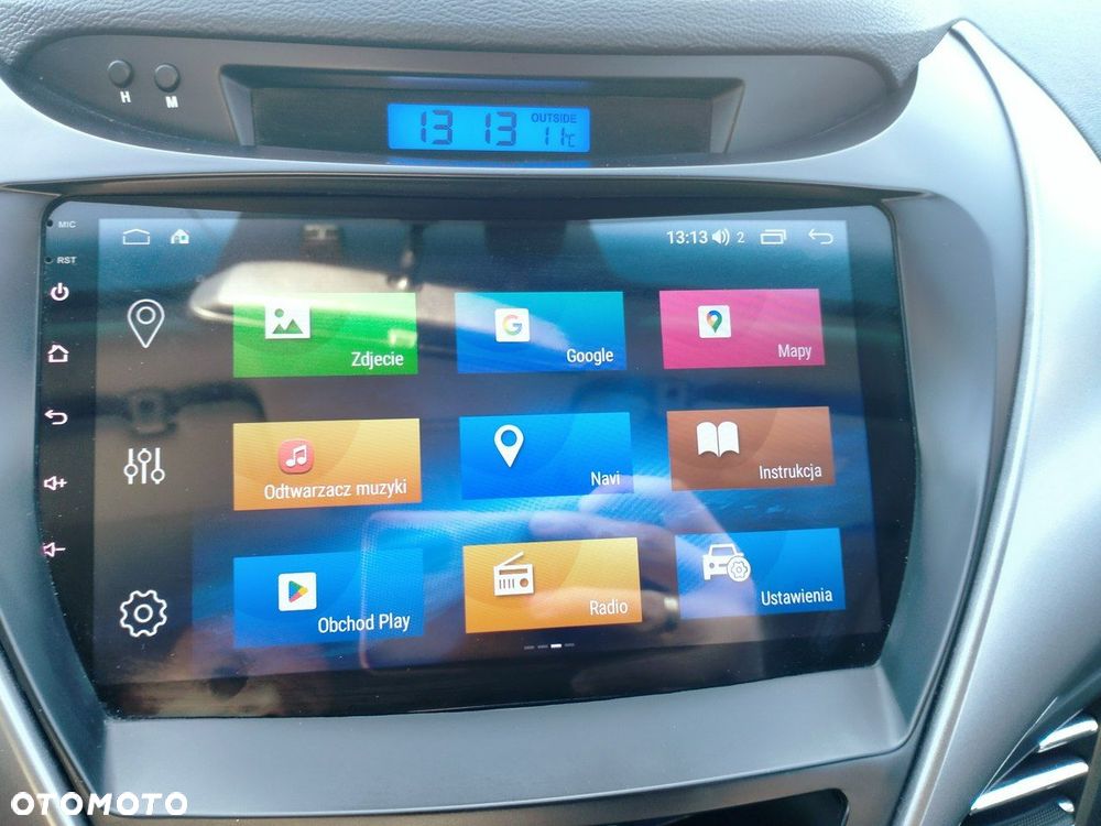 Hyundai Elantra - 25