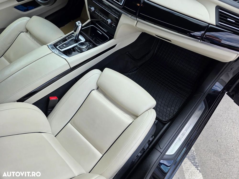 BMW Seria 7 730d - 28