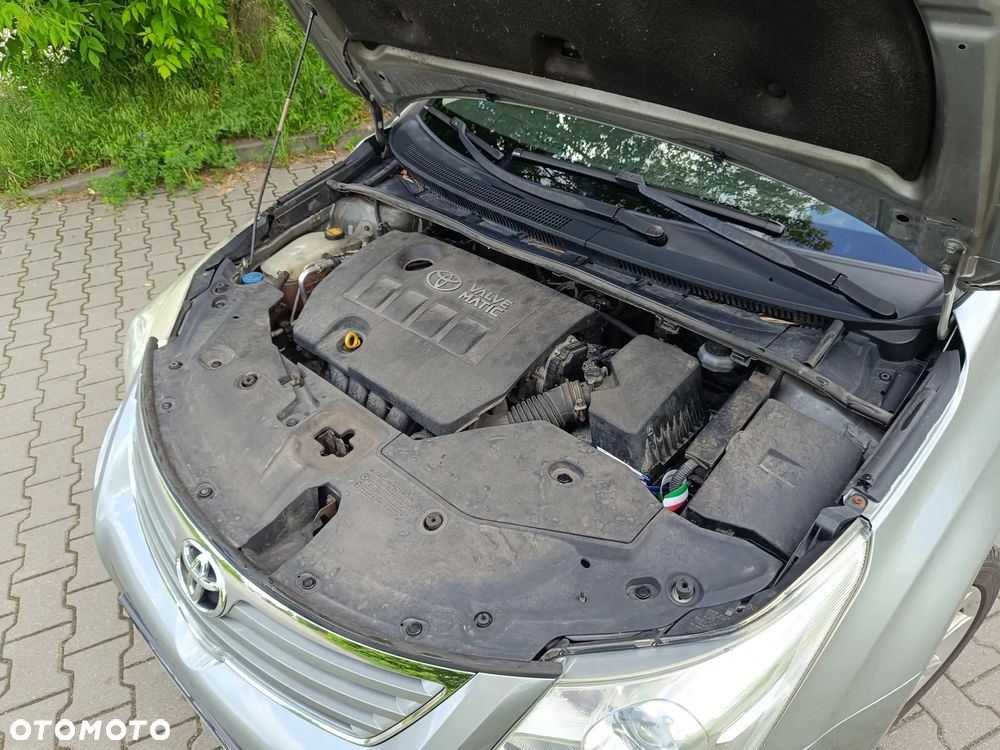 Toyota Avensis 2.0 Prestige NAVI - 9