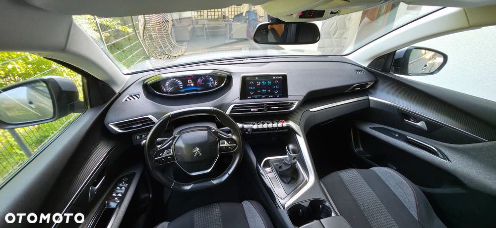 Peugeot 3008 HDi 115 Allure - 5