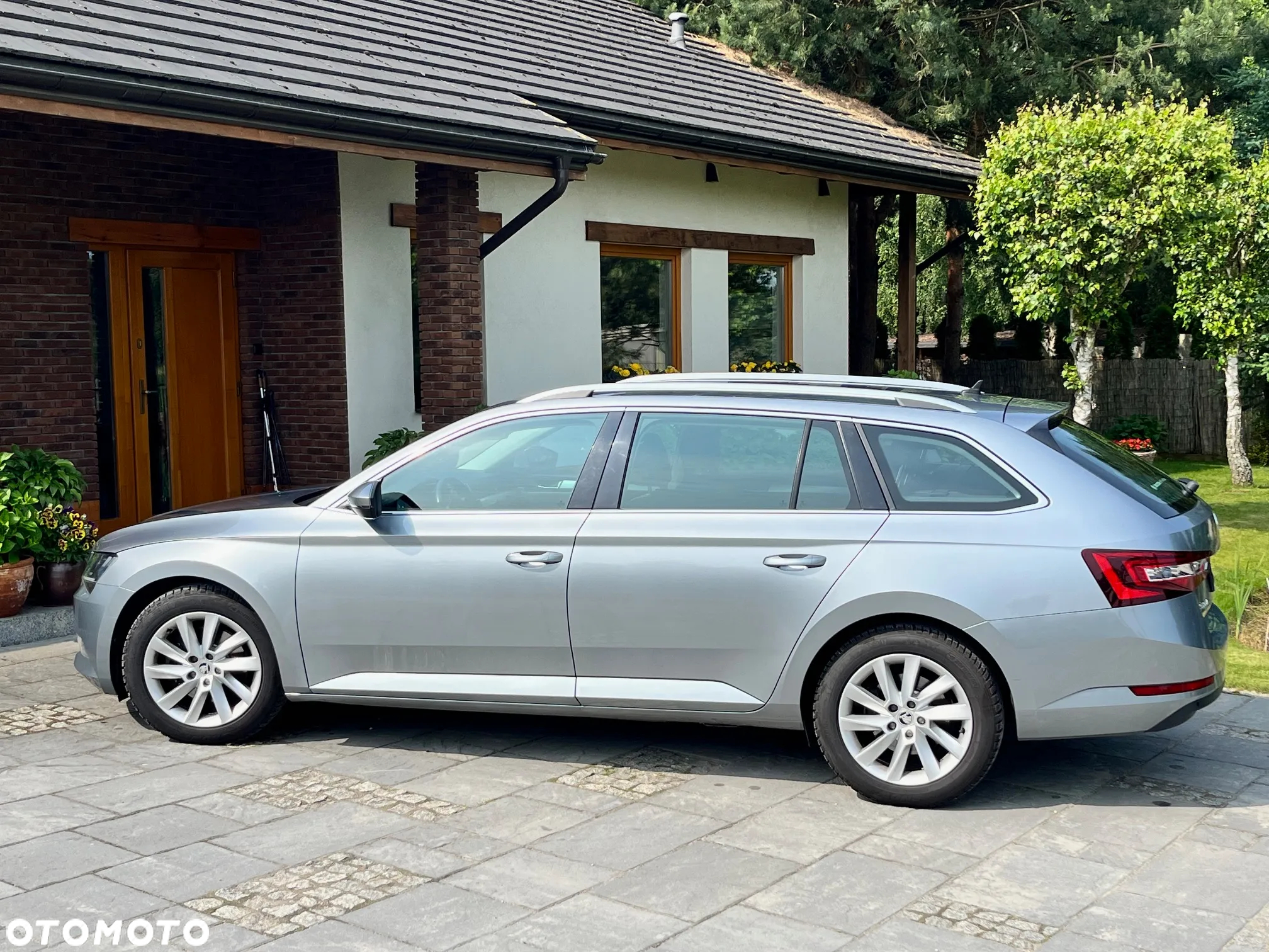 Skoda Superb 2.0 TDI Style DSG - 13