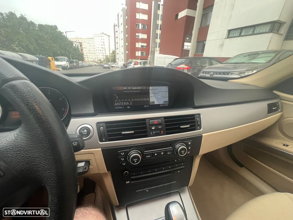 BMW 320 d Auto - 16