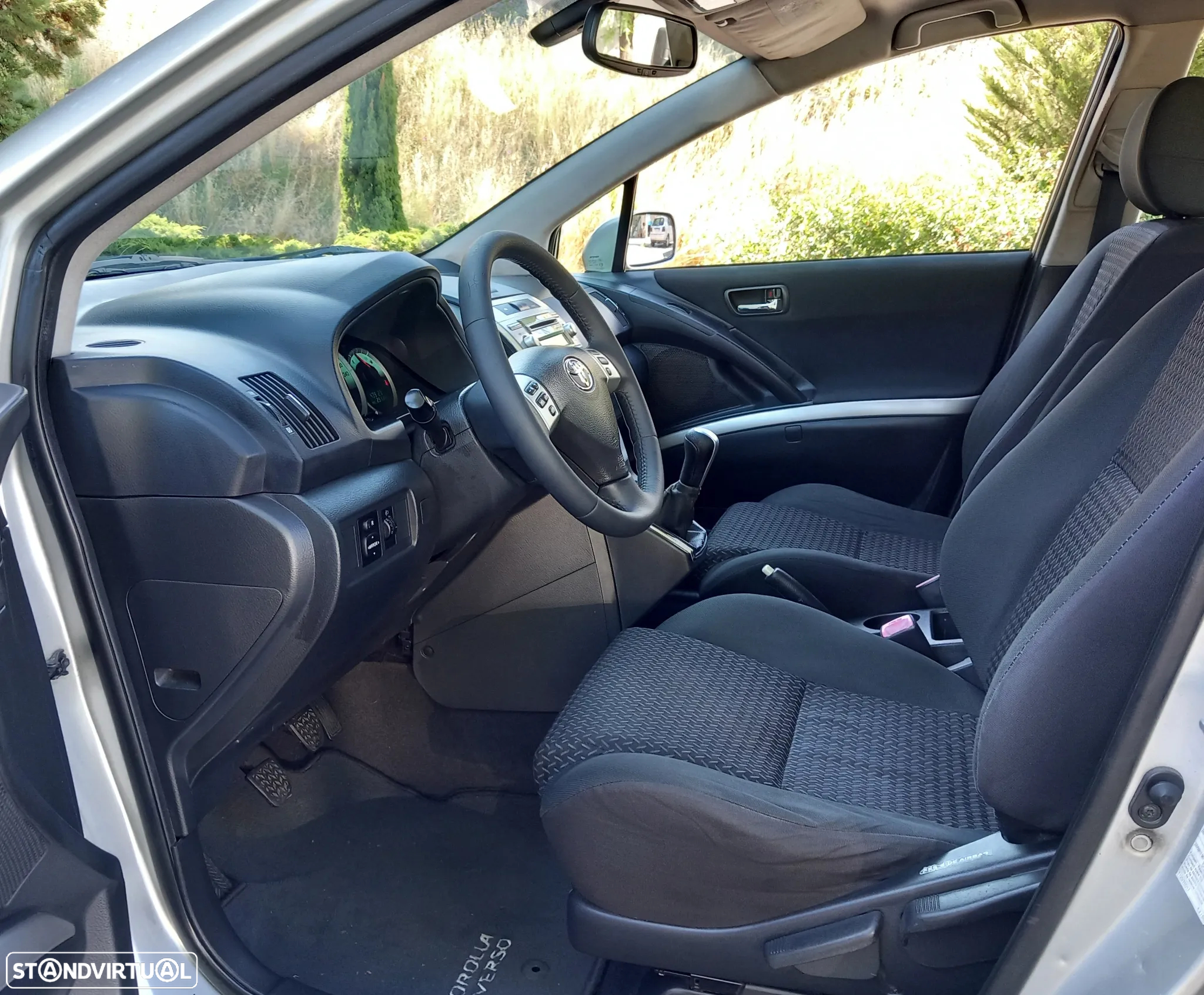 Toyota Corolla Verso 2.2 D-4D Sol - 6