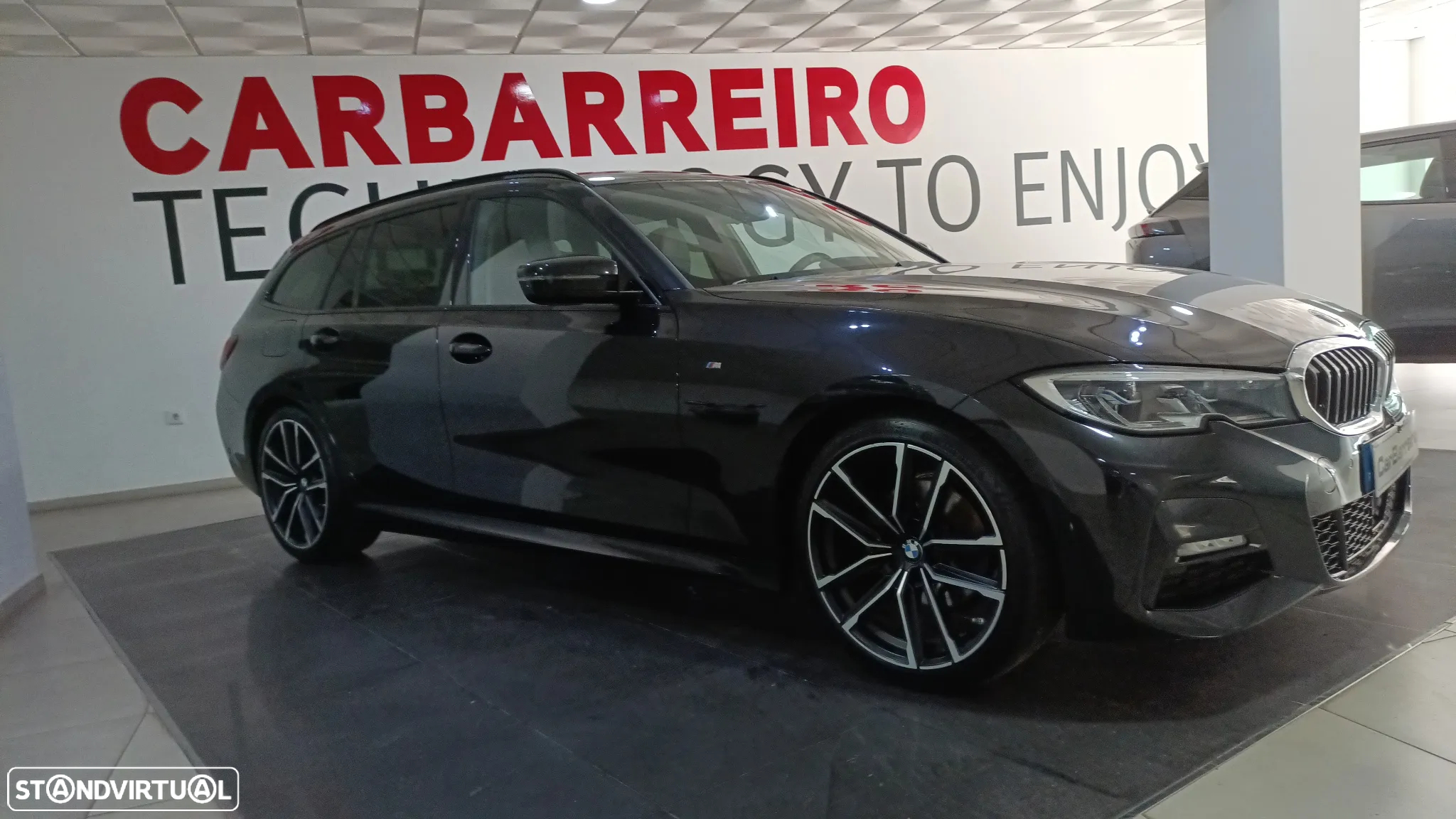 BMW 320 i Touring Pack Desportivo M - 3
