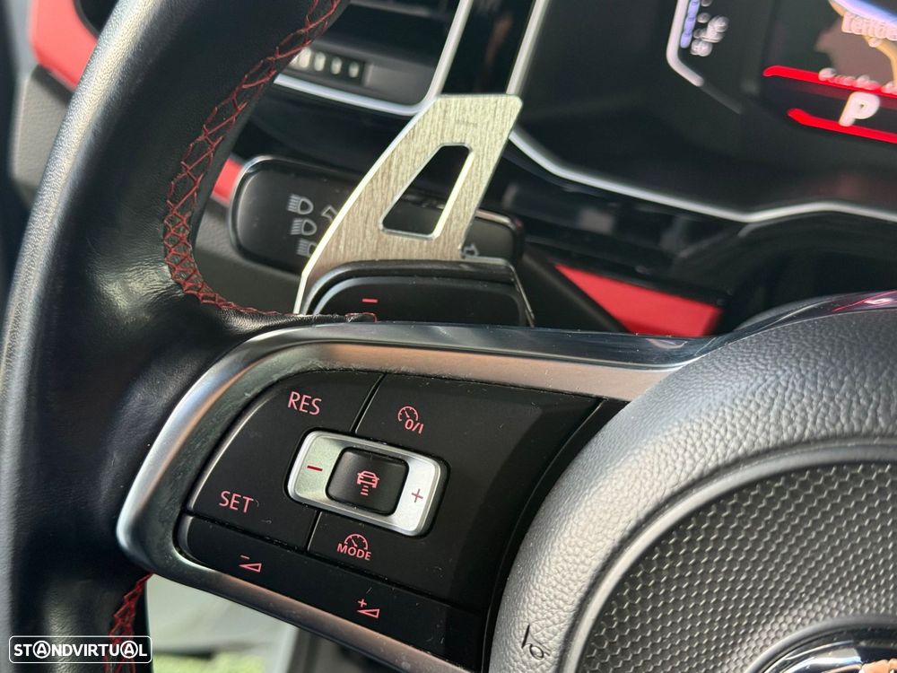 VW Polo 2.0 TSI GTI DSG - 39