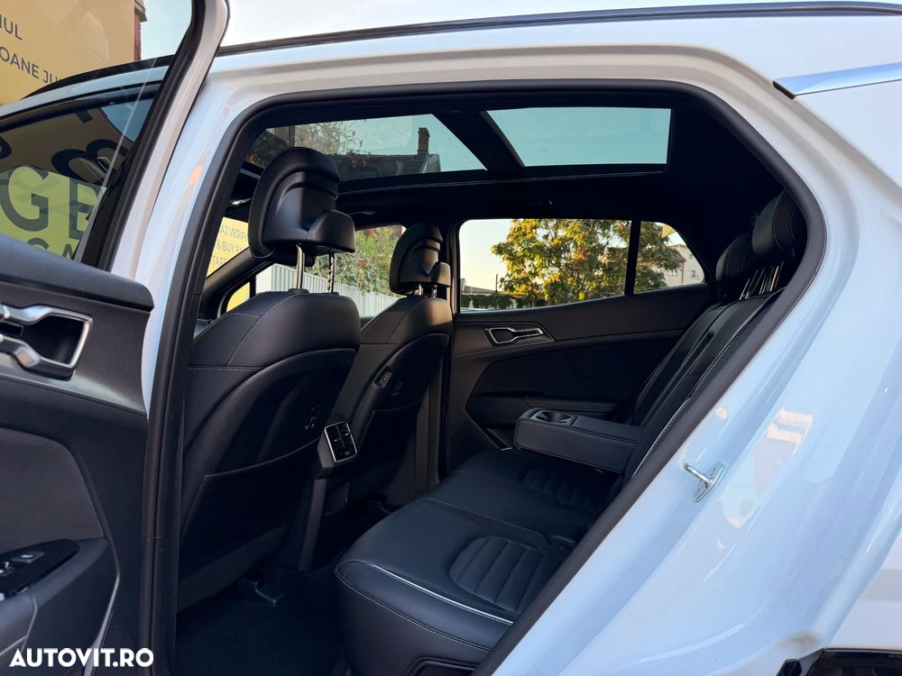 Kia Sportage 1.6 T-GDI PHEV 6AT 4x4 GT Line - 11
