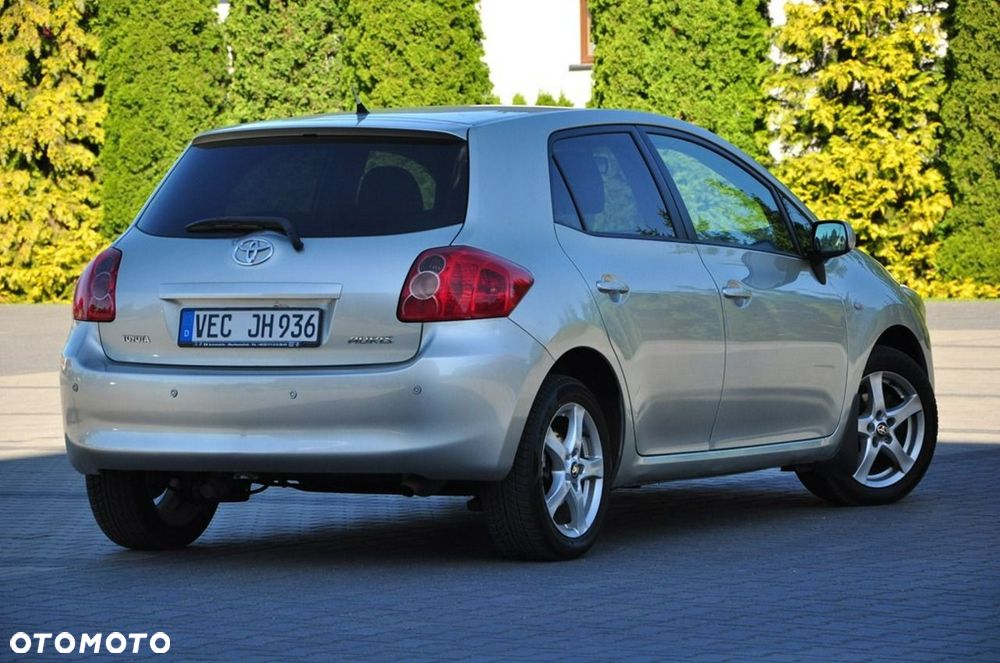 Toyota Auris - 14