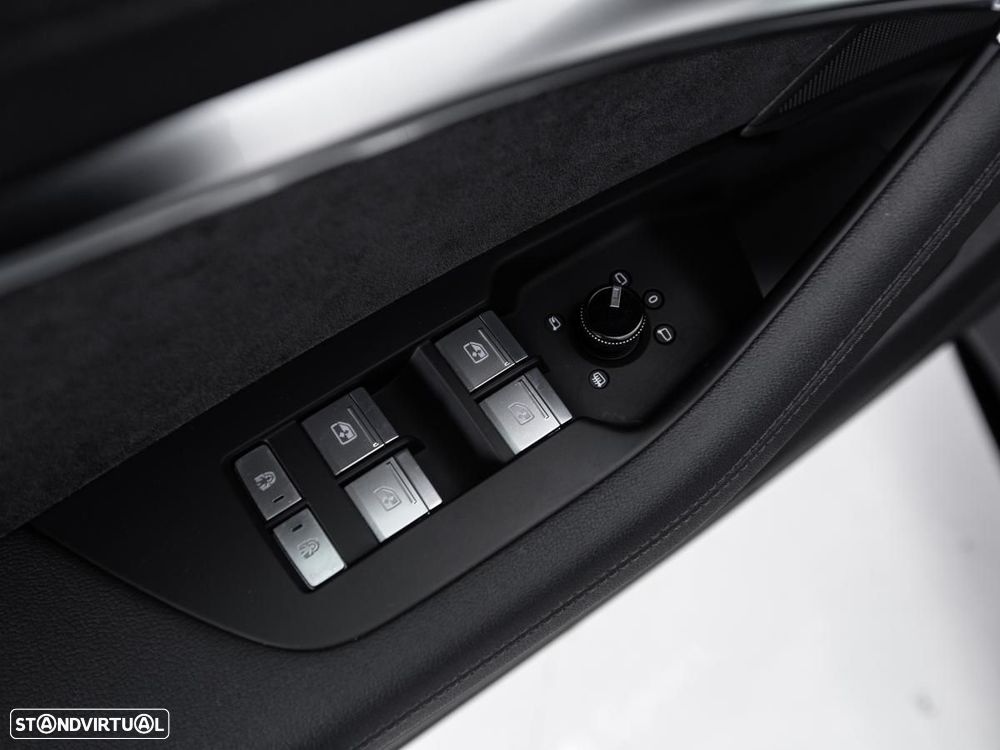 Audi RS6 Avant 4.0 TFSI quattro Tiptronic - 22