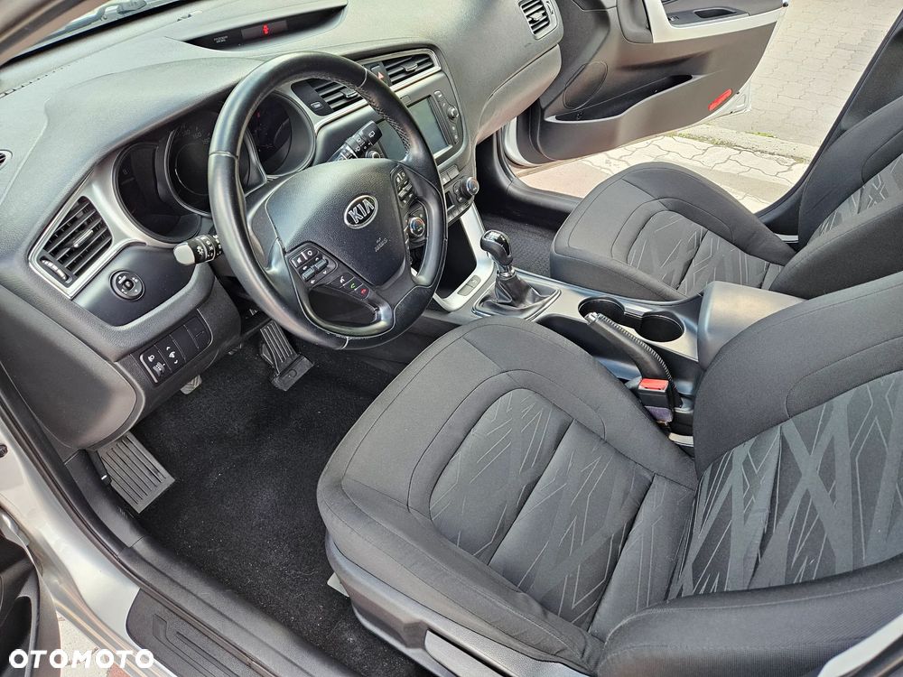 Kia Ceed 1.6 GDI L Business Line - 7
