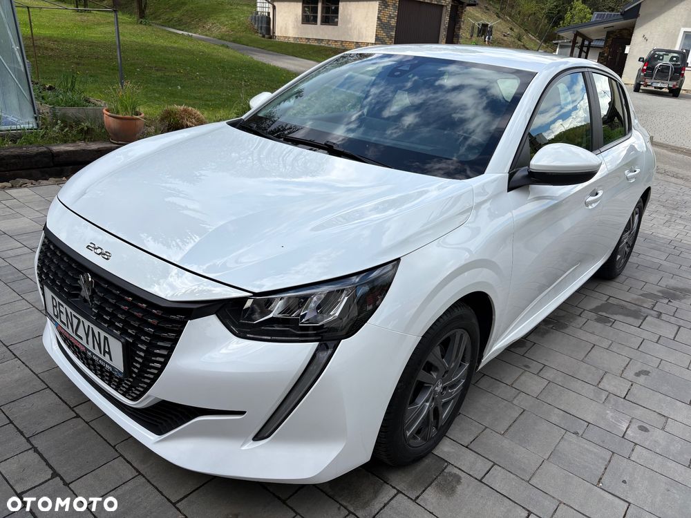 Peugeot 208 - 1
