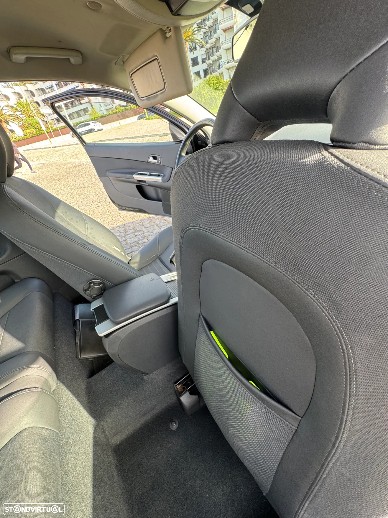 Volvo C30 1.6 D Drive 99g Summum Start/Stop - 25