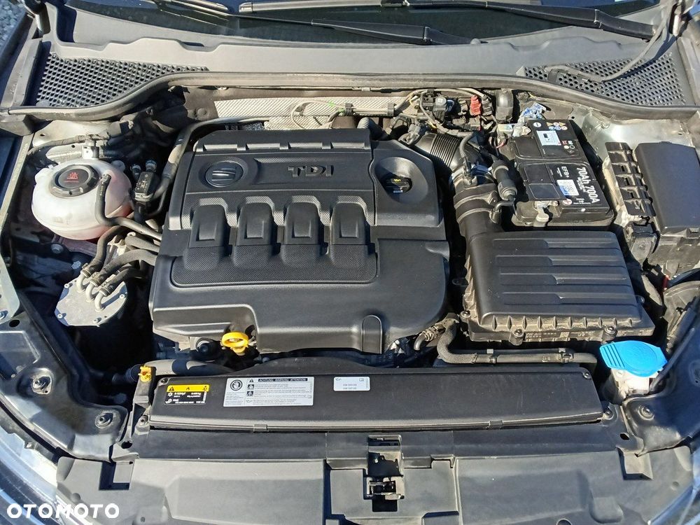 Seat Leon 2.0 TDI DPF Start&Stop DSG FR - 33