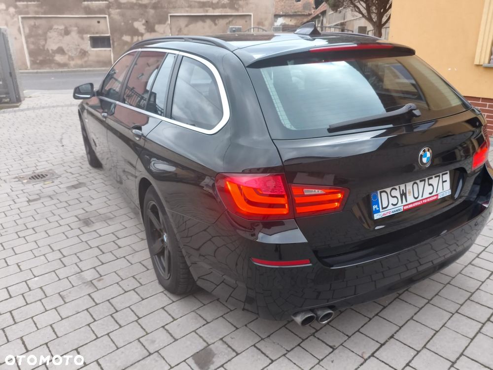 BMW Seria 5 520d Touring - 10