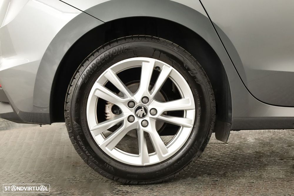 Skoda Fabia 1.0 TSI Selection DSG - 5