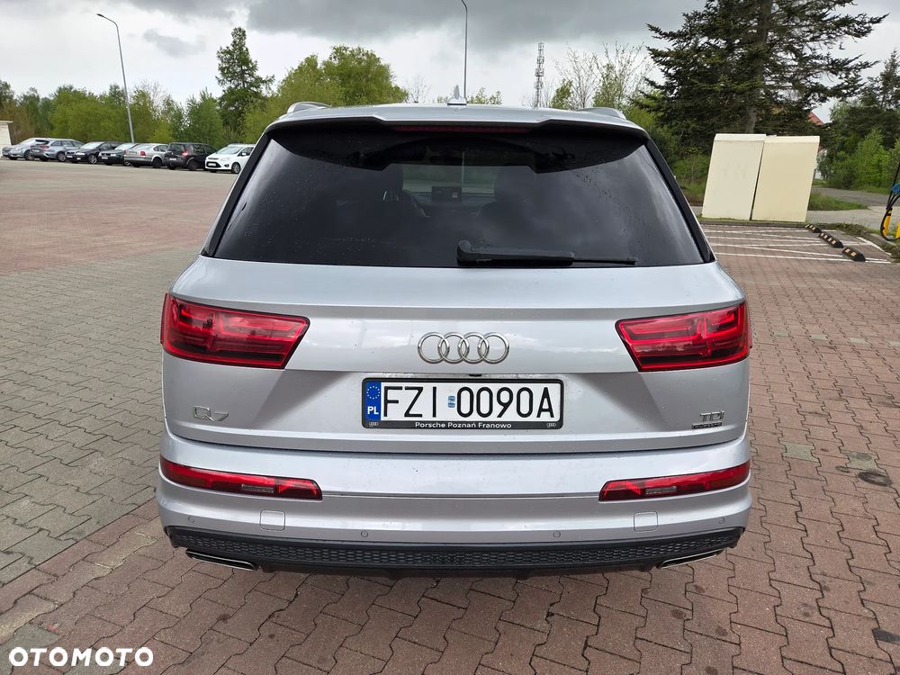 Audi Q7 - 5