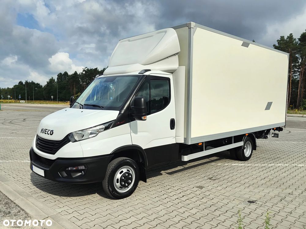 Iveco DAILY 50c18 3.0d 180KM** WINDA DHOLLANDIA 1000kg+UDT do 06.29r** Kontener 10-EuroPalet dł 515cm + rozstaw osi 4350cm** POLSKI SALON** DMC do 3.5T kat.B** - 1