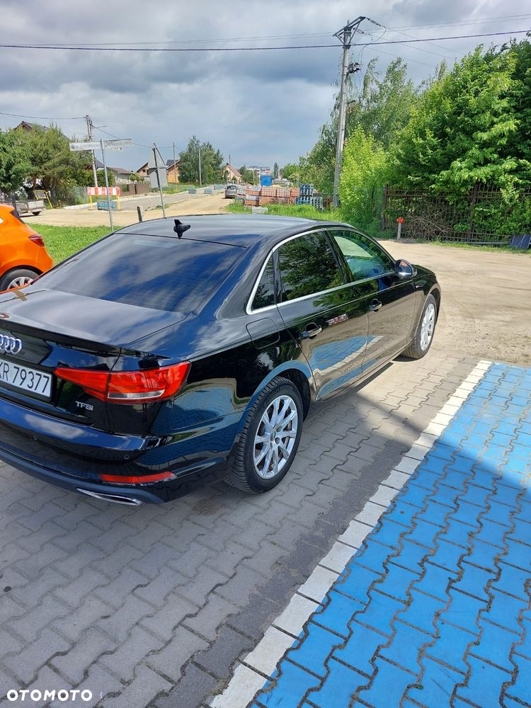 Audi A4 Avant 40 TFSI S tronic - 3